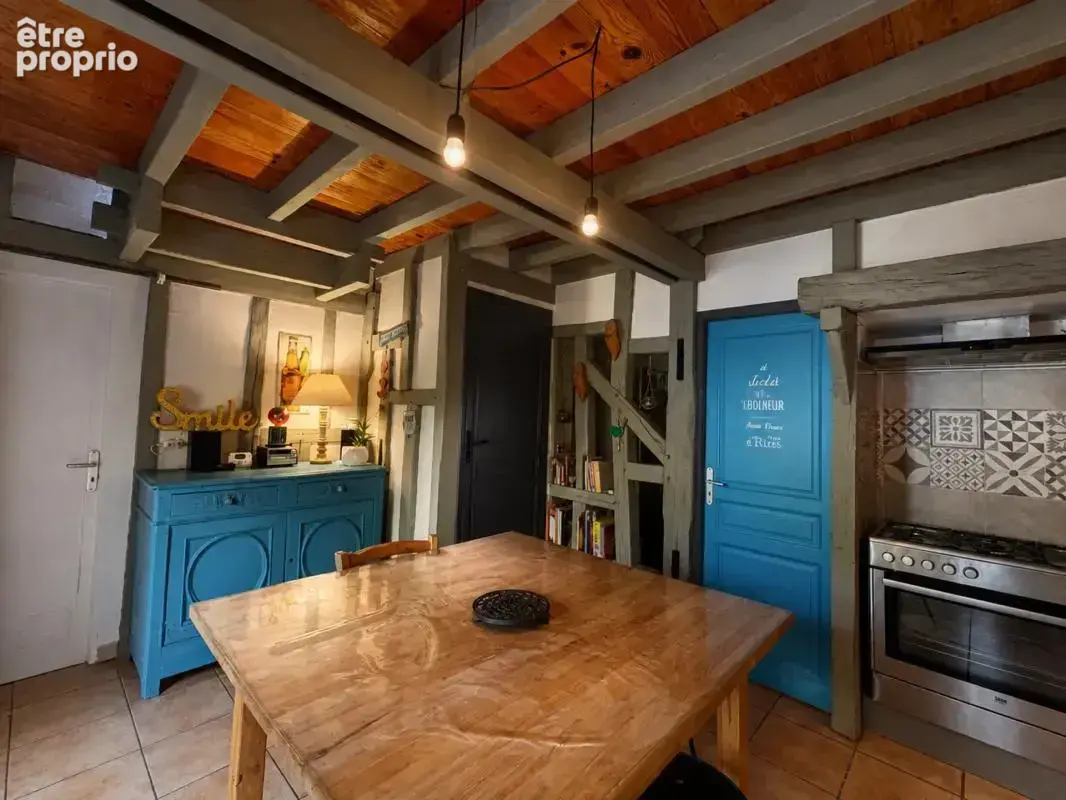 Maison de 7 pièces de 165 m² à Nérondes - photo 9