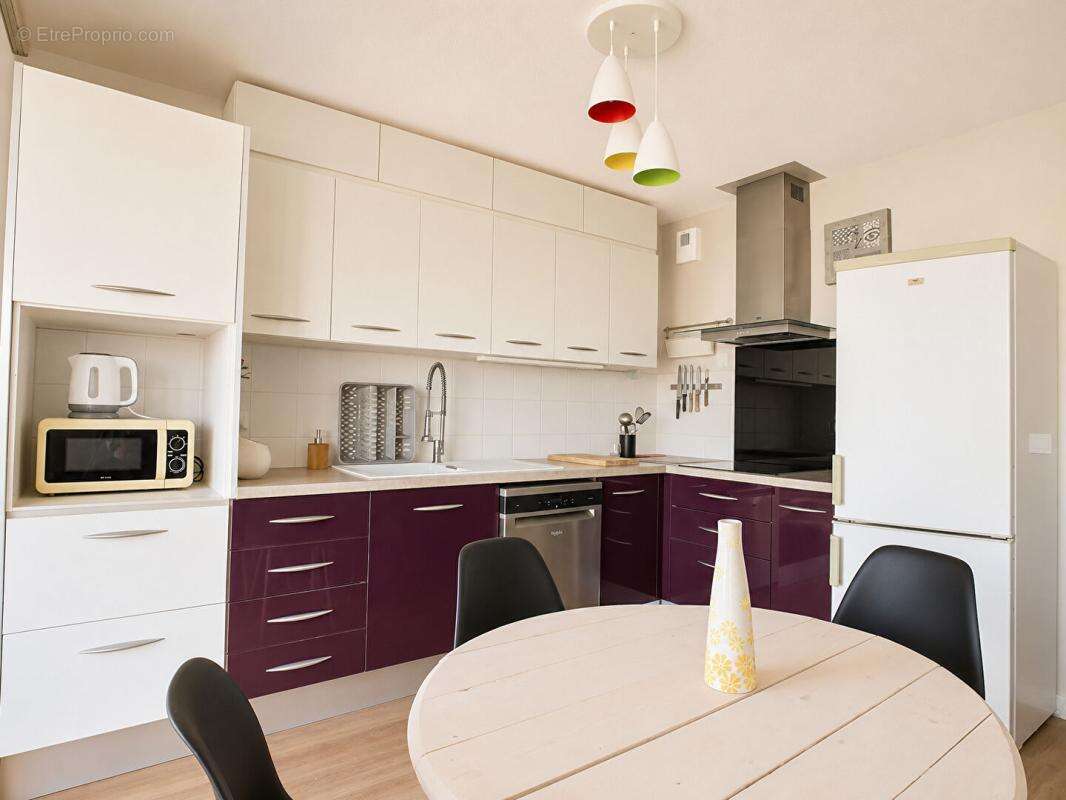 Vente T4 78m2 BORDEAUX (33800) - photo 2