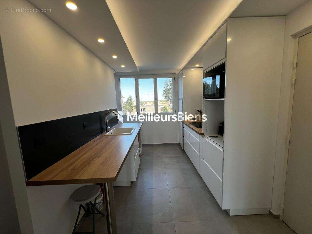 Appartement à CASTELNAU-LE-LEZ