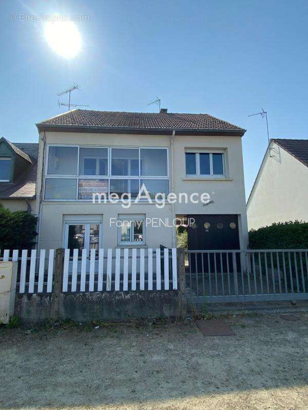 Maison à SAINT-PAIR-SUR-MER