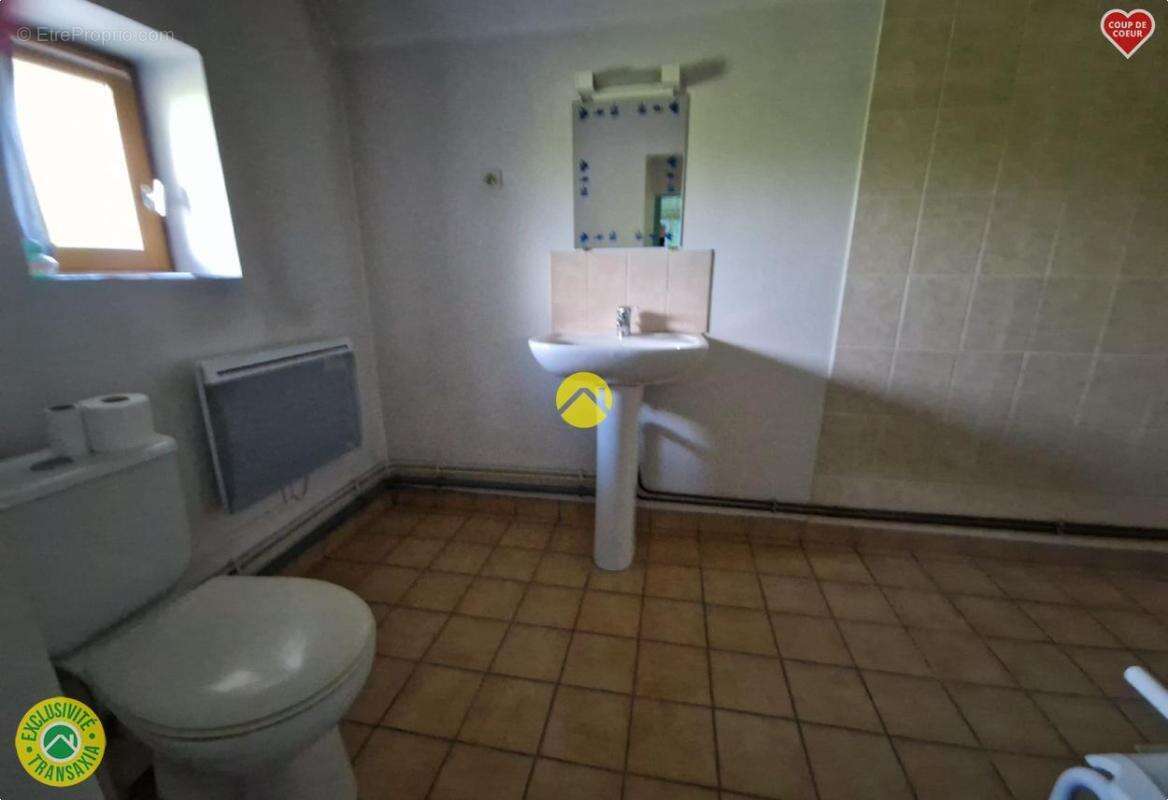 Maison à LA GUERCHE-SUR-L'AUBOIS