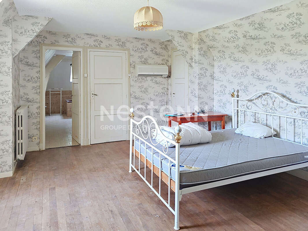 Maison à COUR-CHEVERNY