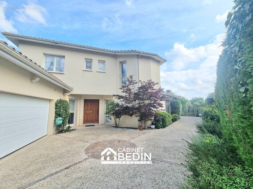Maison à MERIGNAC