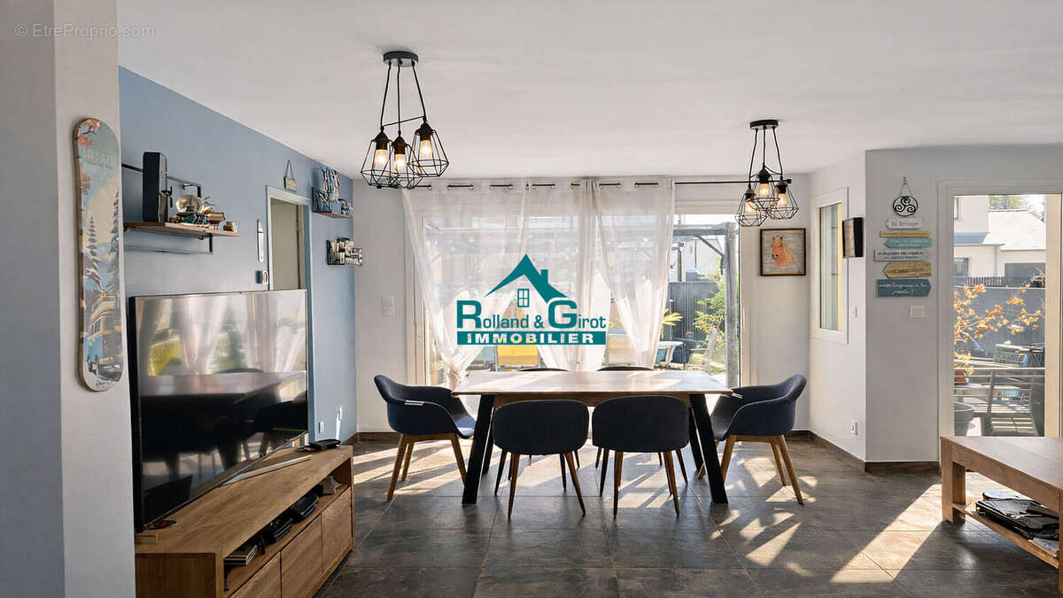 Maison à SAINT-AUBIN-D'AUBIGNE