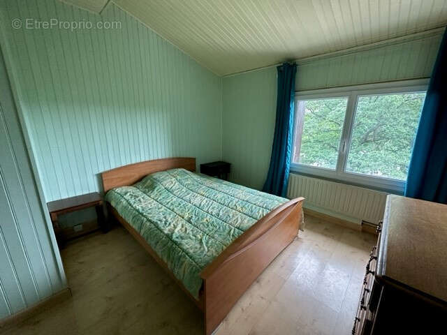 Appartement à BURES-SUR-YVETTE