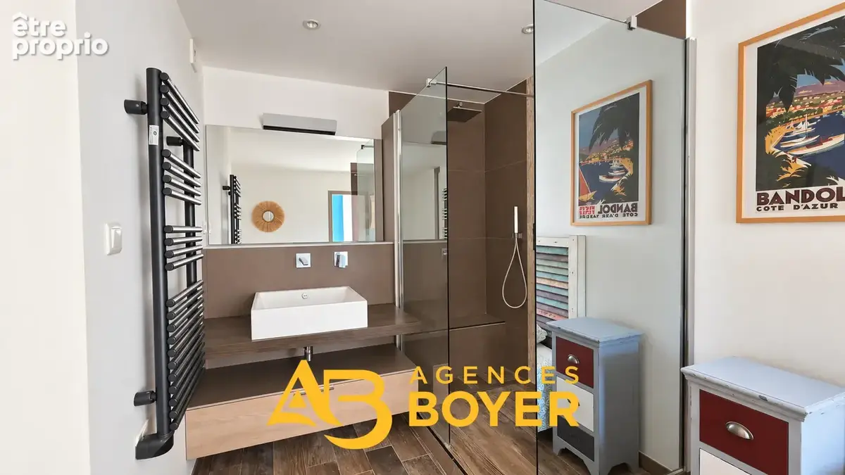 Appartement T3 de 63.57 m2 à vendre Bandol centre   Terrasse, ascenseur et garage - photo 8
