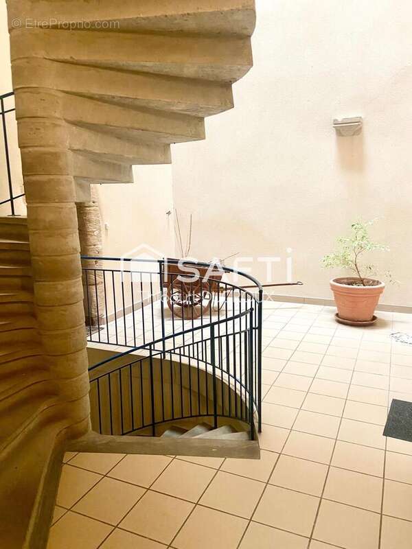 Photo 3 - Appartement à CHAROLLES