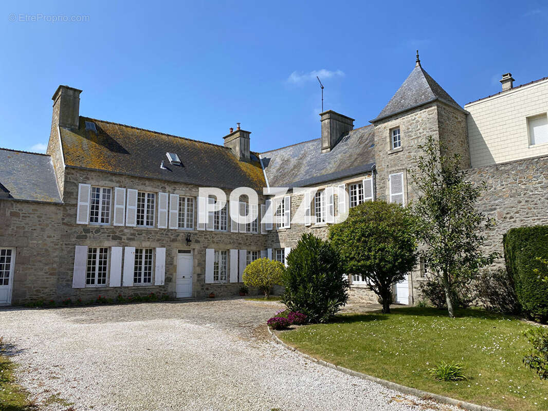 Maison à SAINT-VAAST-LA-HOUGUE