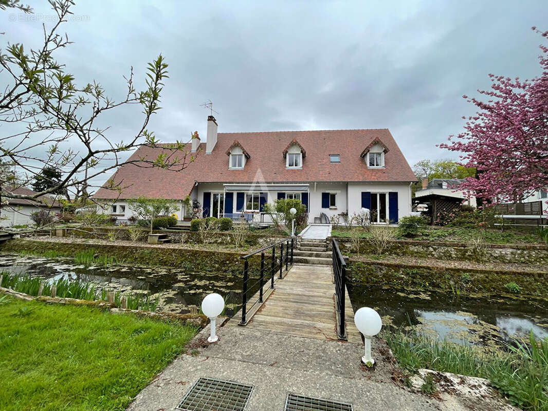 Maison à CHECY