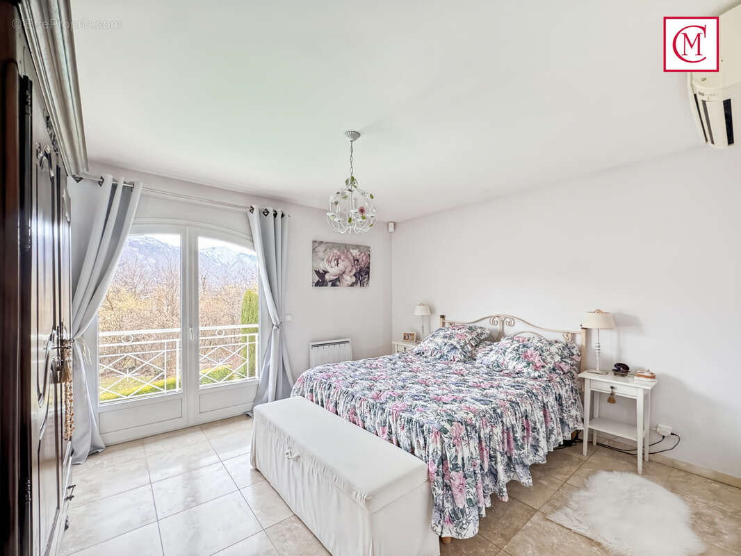 Maison à DOMENE