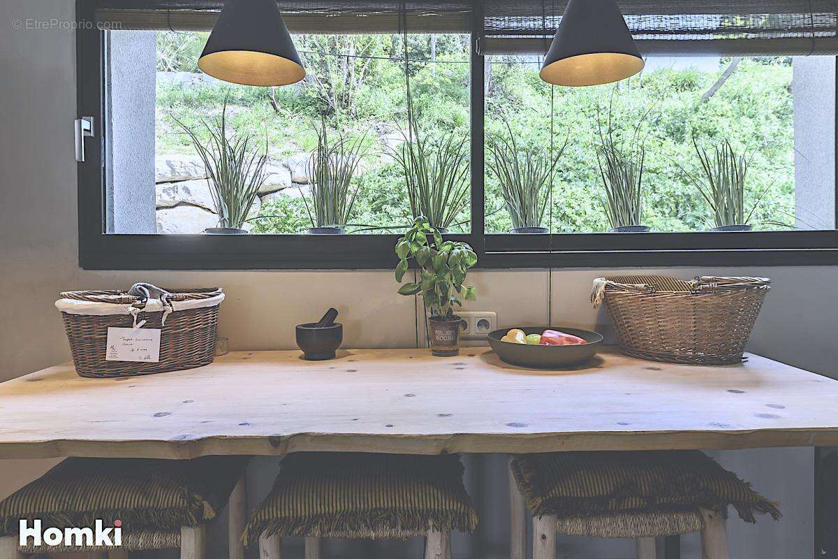 Maison à VILLENEUVE-LES-AVIGNON