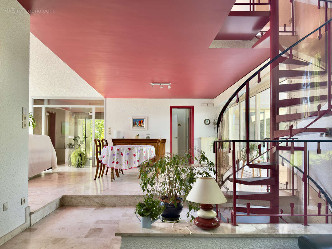 Maison à BOUGUENAIS