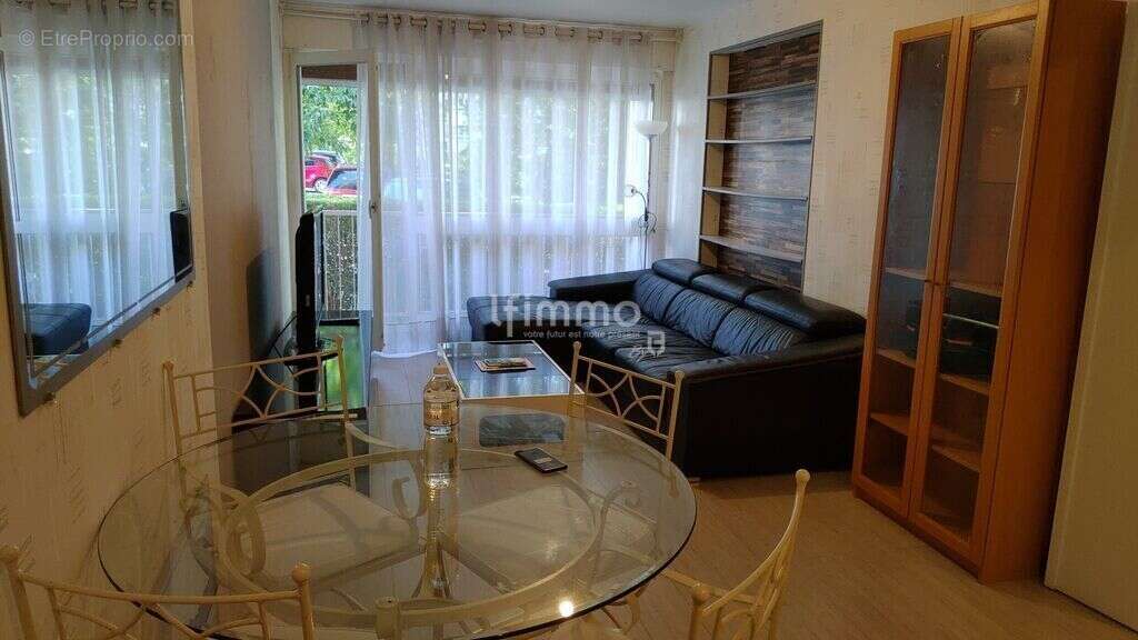 Appartement à SAINT-MICHEL-SUR-ORGE