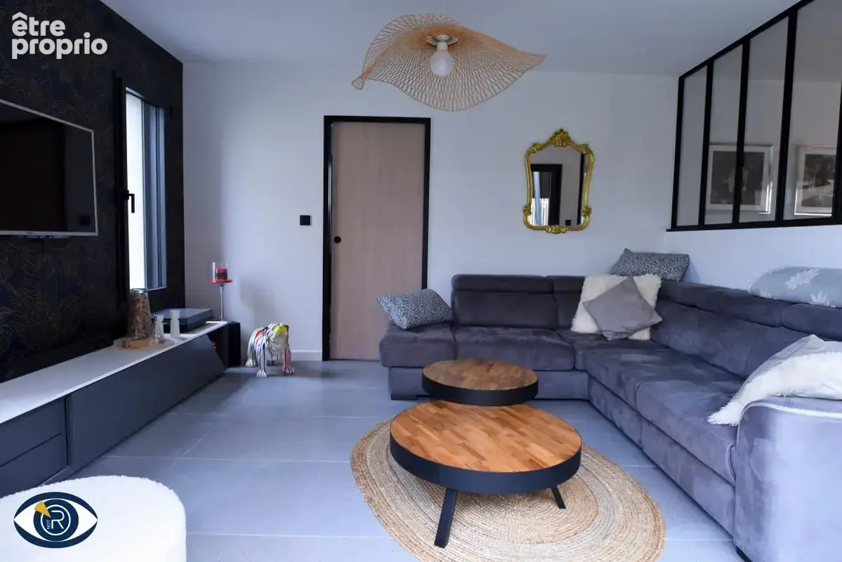 Maison 146 m² à Laval  - photo 3