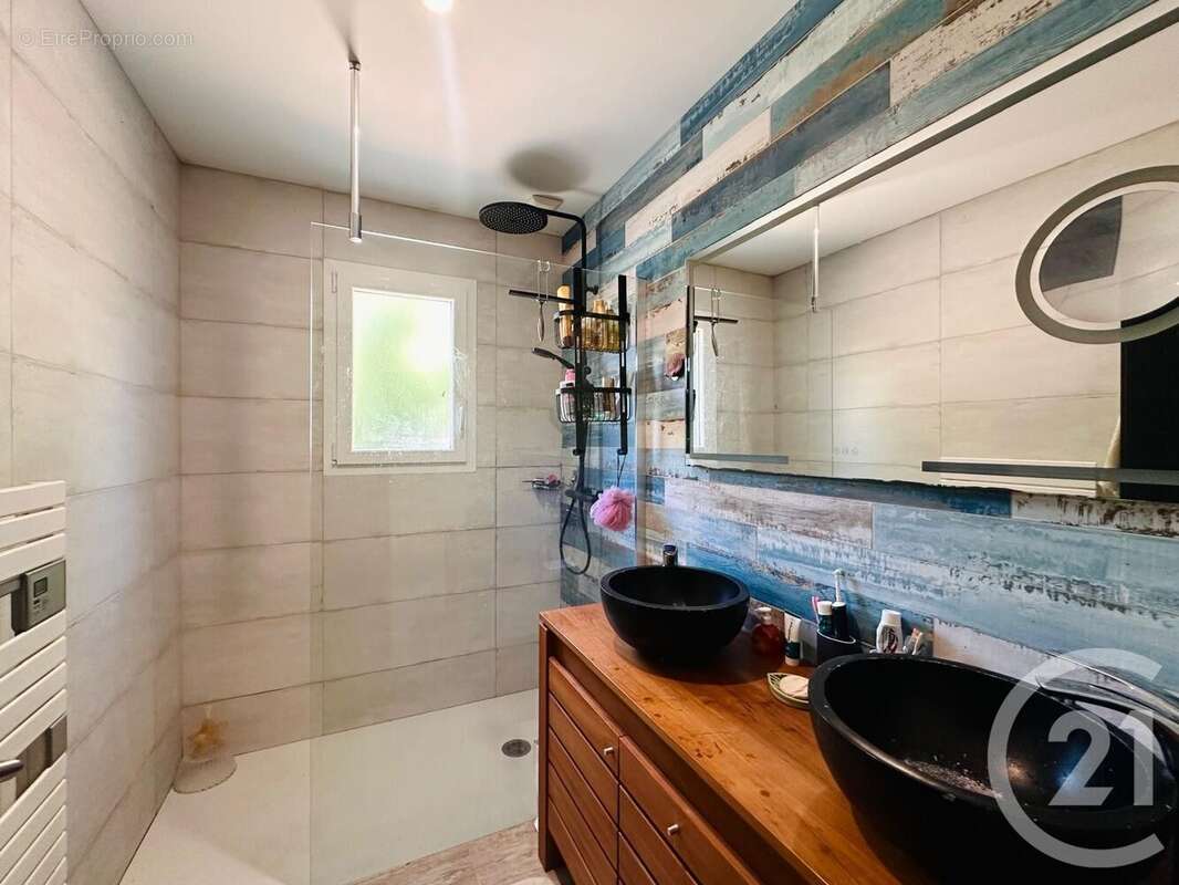 Maison à SAINT-ANDRE-DE-CUBZAC