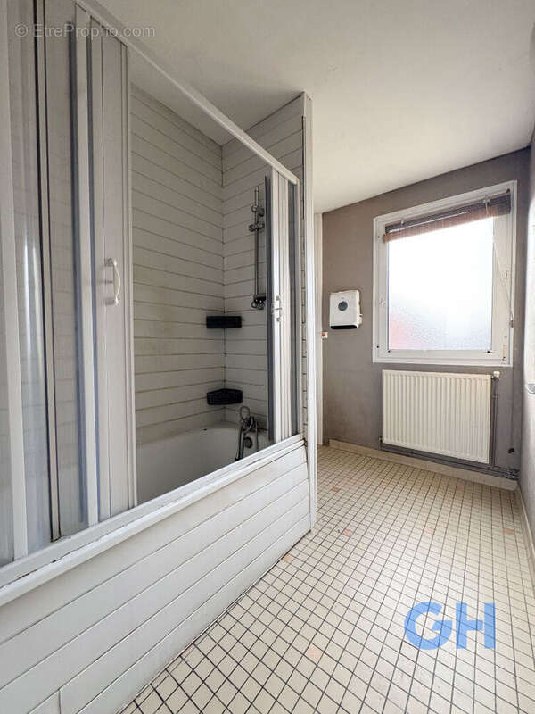 Maison à FERRIERE-LA-GRANDE