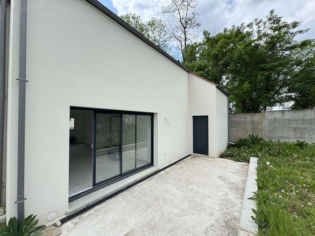 Photo 2 - Maison à FERRIERES-EN-BRIE
