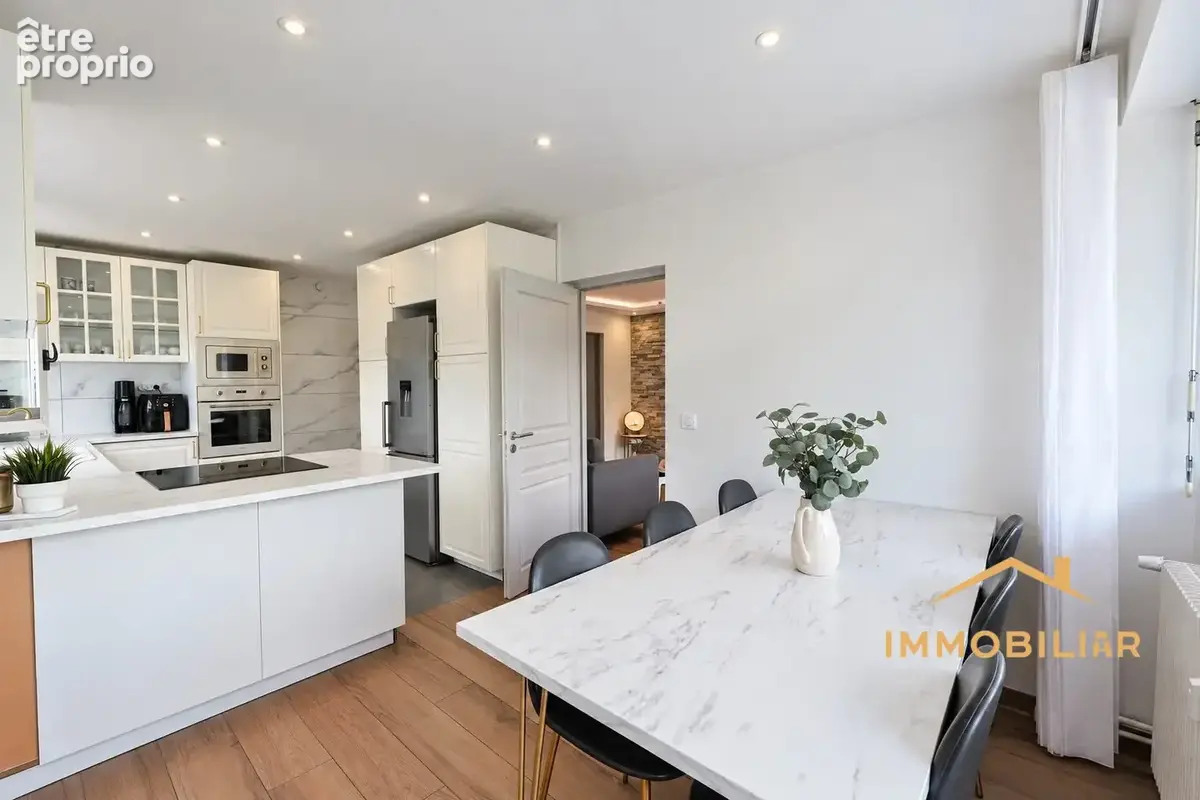 Appartement 5 pièces 101 m² à vendre à Saint-Claude (39200) - photo 5