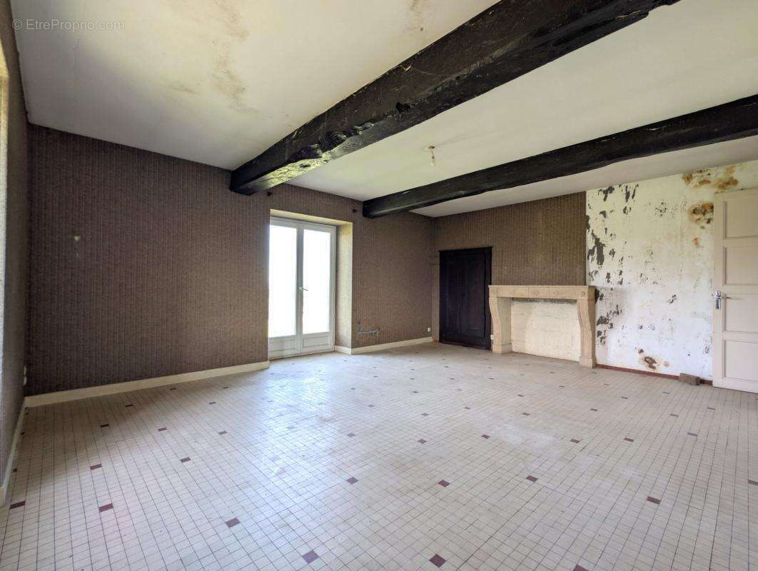 Maison 306 m² - 3 logements + 3 garages - Chassigny-sous-Dun (71) - photo 9