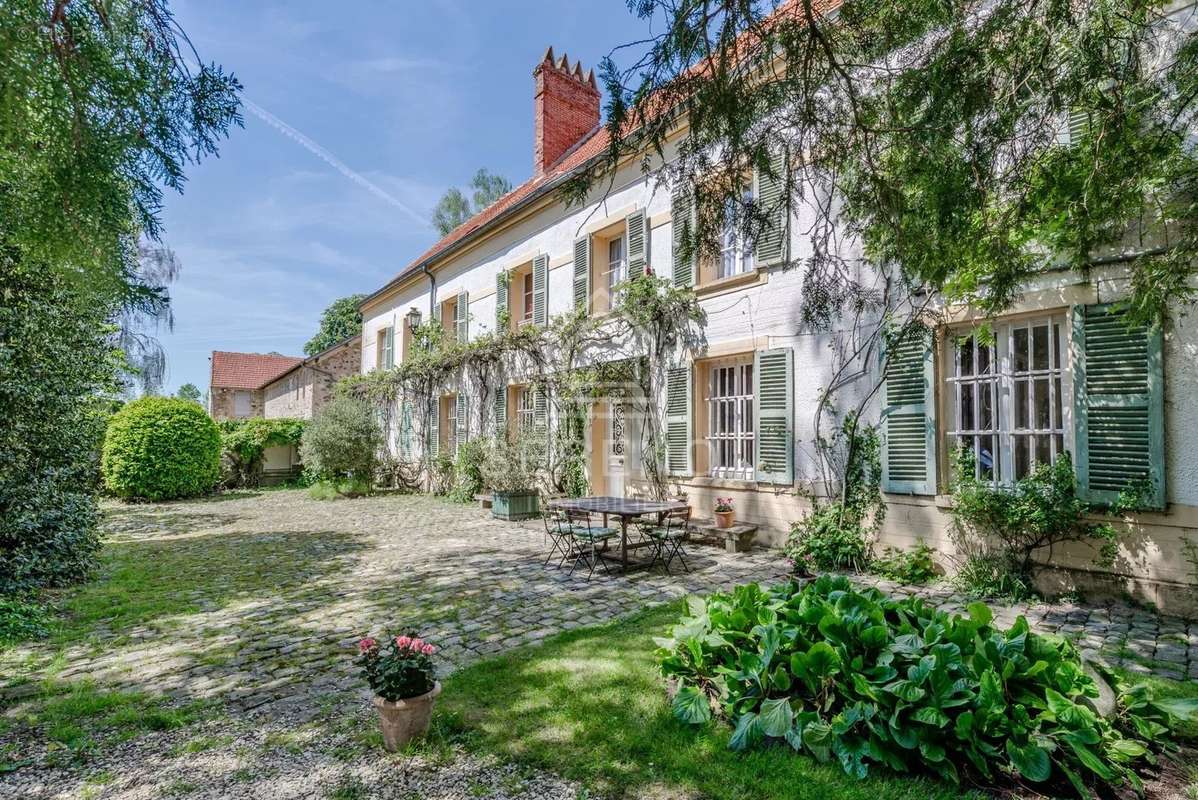 Maison à LIZY-SUR-OURCQ