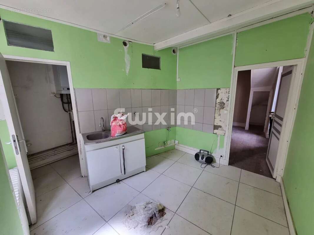 Immeuble de Rapport à Clamecy - Local commercial + 2 appartements - photo 3