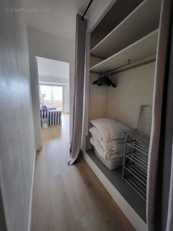 Appartement à PARIS-20E
