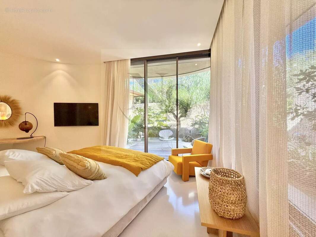 Maison à RAMATUELLE