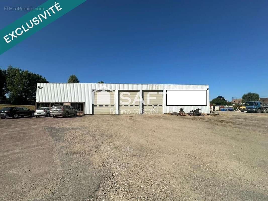 Photo 2 - Commerce à SULLY-SUR-LOIRE