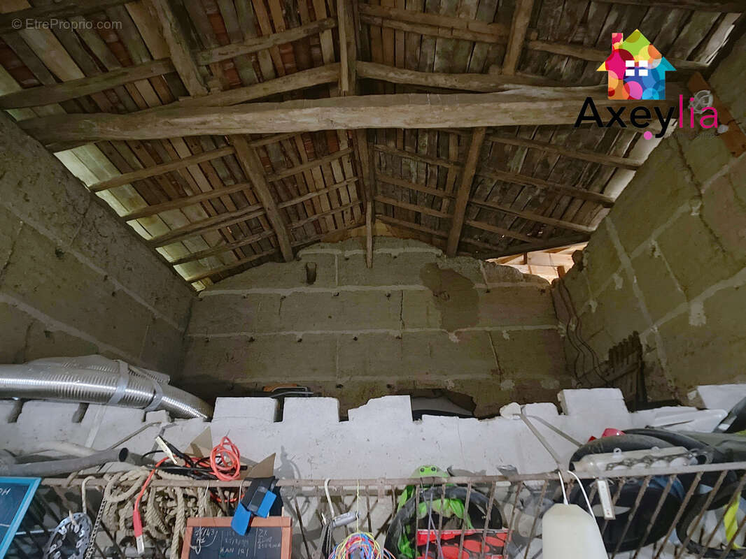 Maison à SAINT-GERMAIN-LAVAL