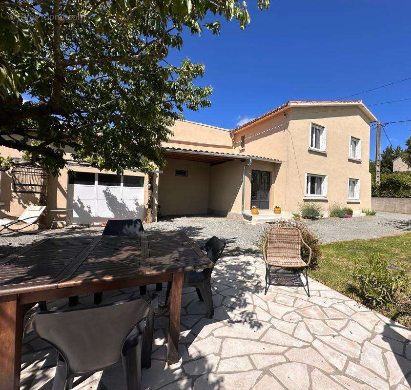 Maison à CAILHAU