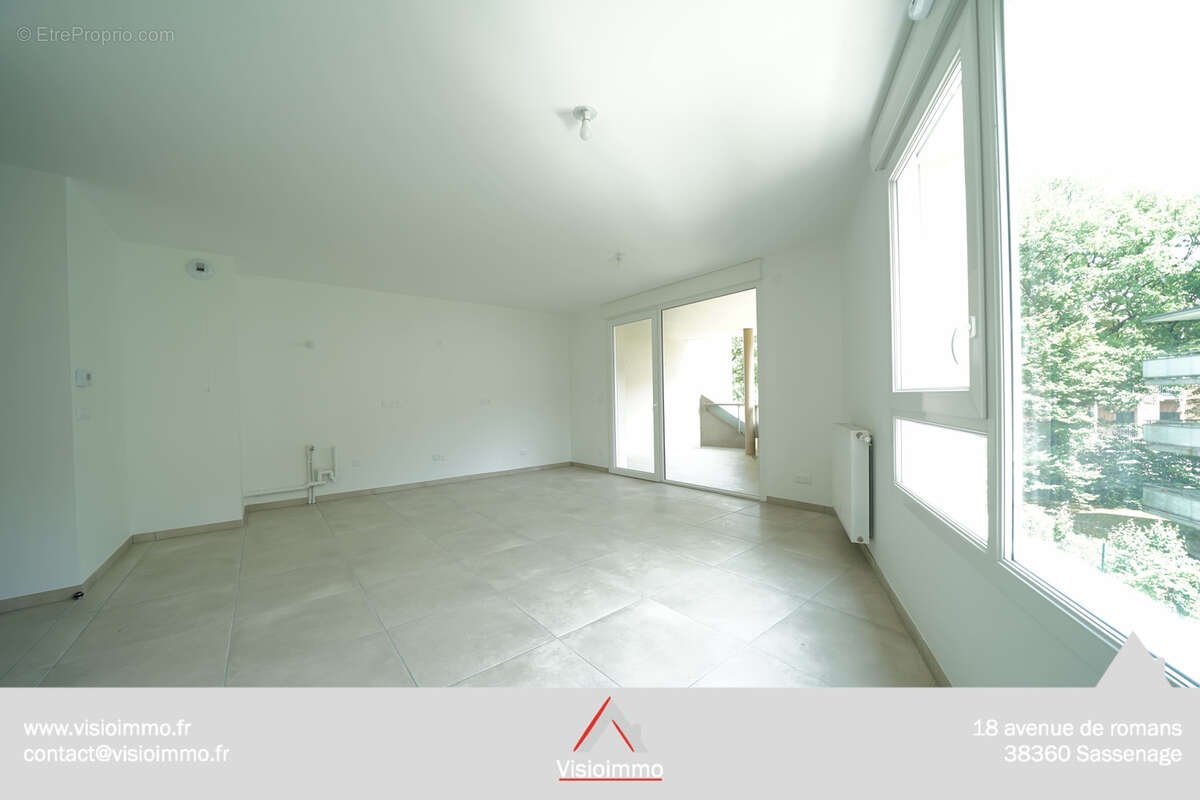 Appartement à MEYLAN