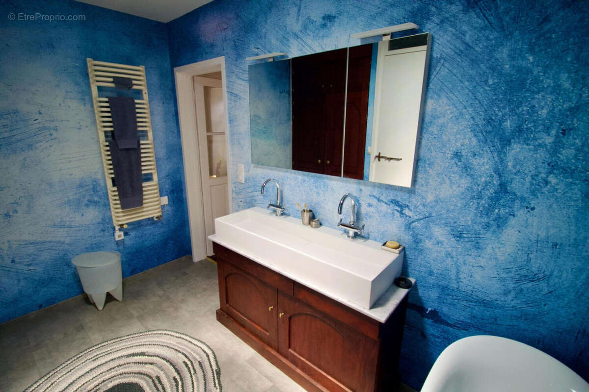 SDB - Maison à MOUTON