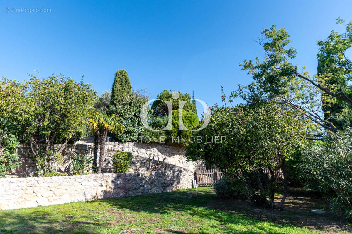 Maison à LA CADIERE-D&#039;AZUR