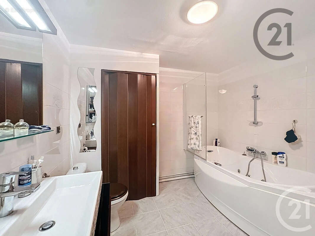 Maison à LES MARETS