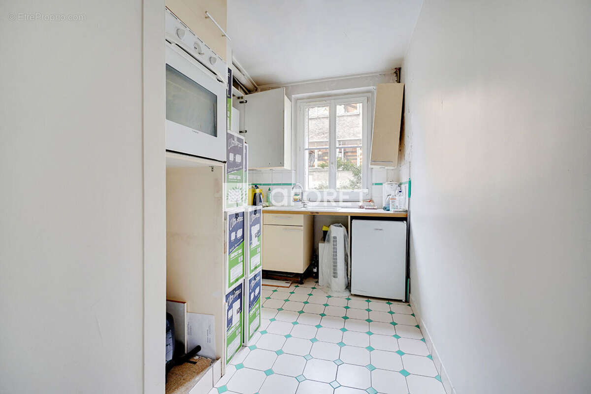Appartement à PARIS-14E