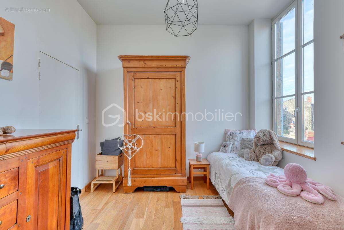 Appartement à CHARLY