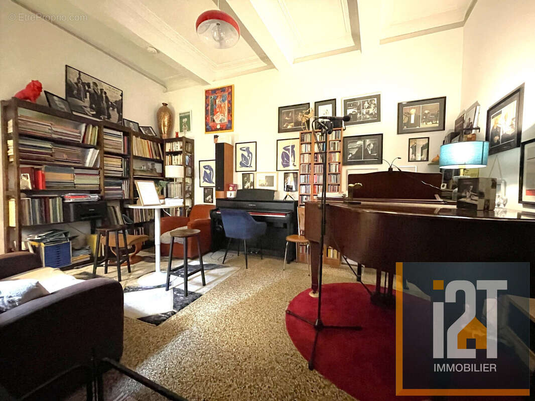 Appartement à NIMES