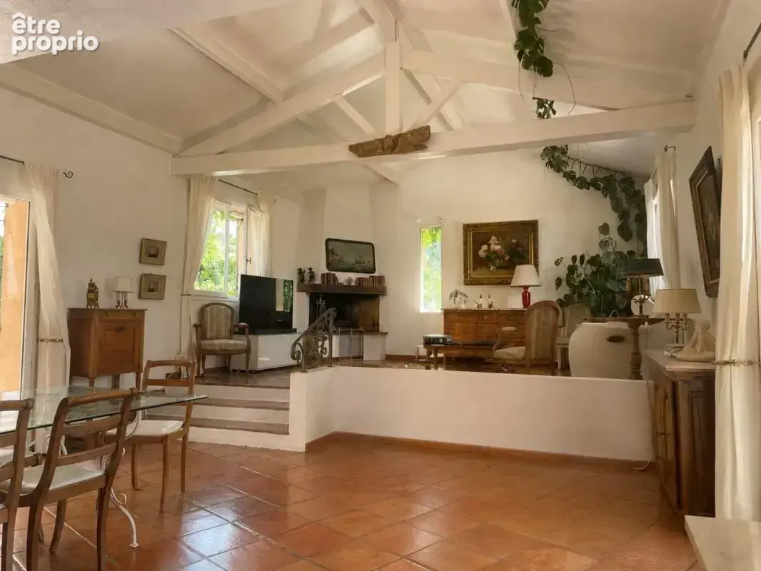 Maison 7 pièces 211 m² à vendre à Grasse (06130) - photo 3