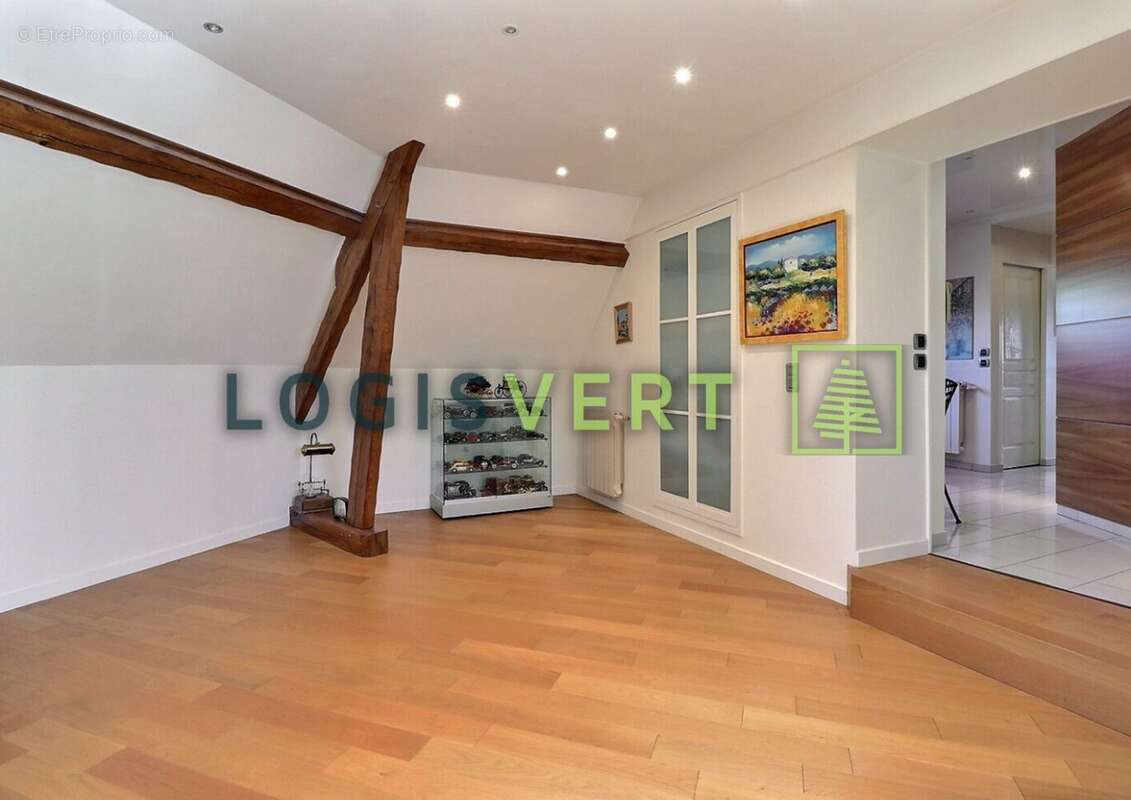 Maison 167 m² à Pecqueuse  - photo 7