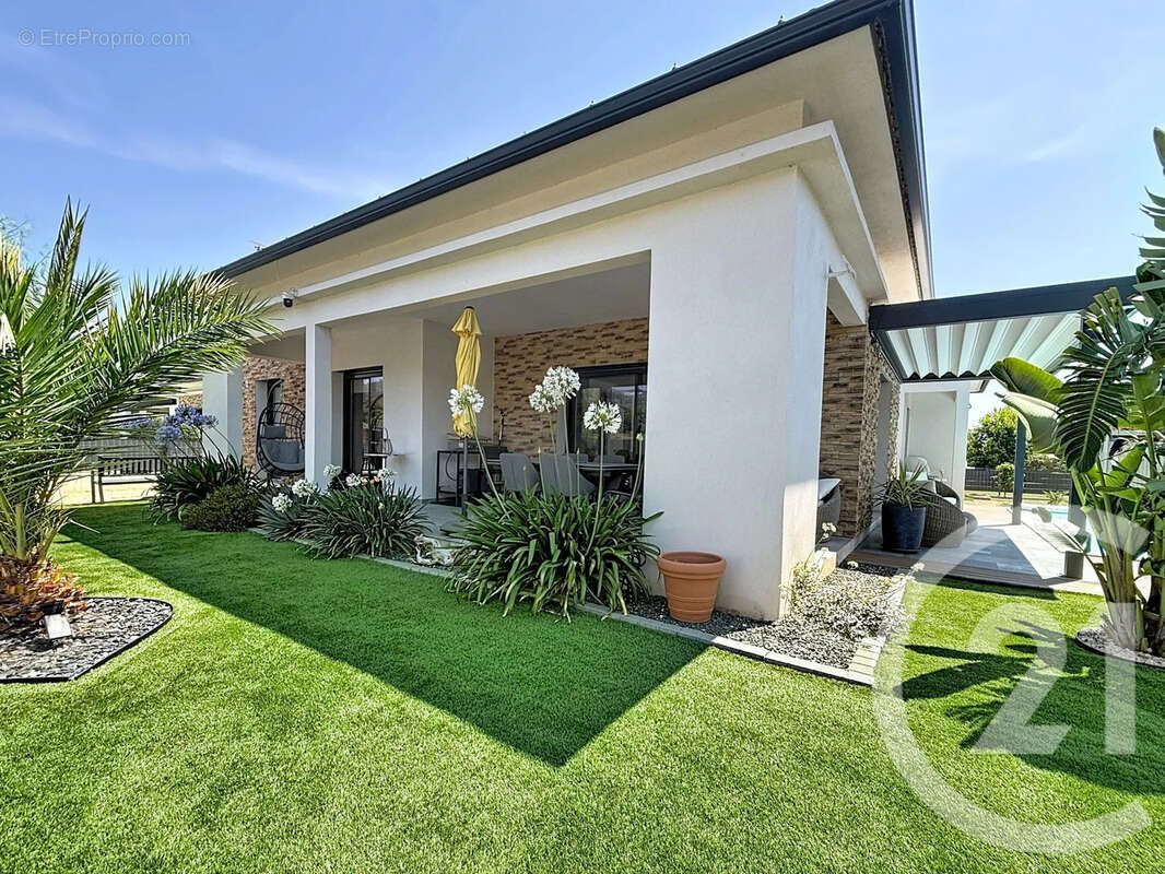 Maison 100 m² à Santa-Lucia-Di-Moriani  - photo 13