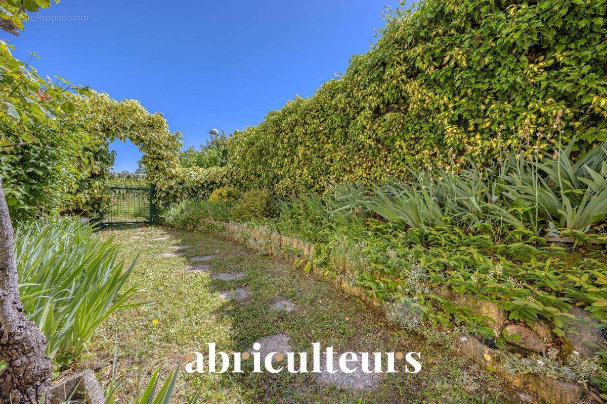 Appartement de plain-pied avec un séjour spacieux en vente à Vieugy - proximité de Annecy (74600) - photo 18