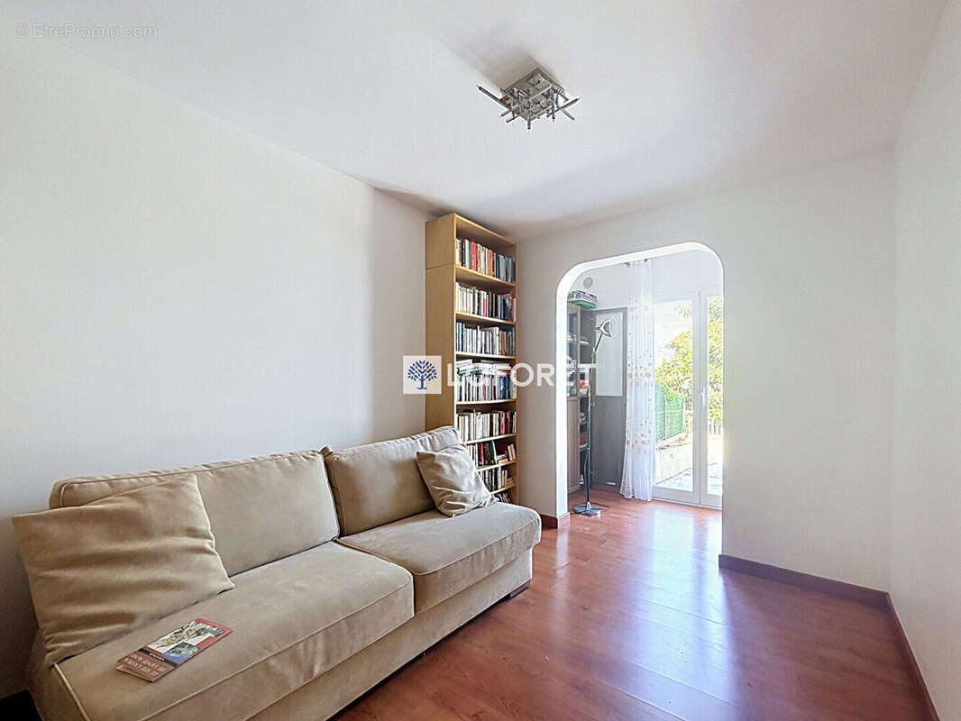 Maison de standing de 128m² avec vue mer exceptionnelle et piscine - photo 12