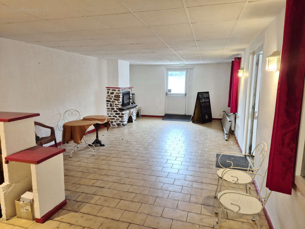 Ensemble immobilier local commercial et appartement - photo 5