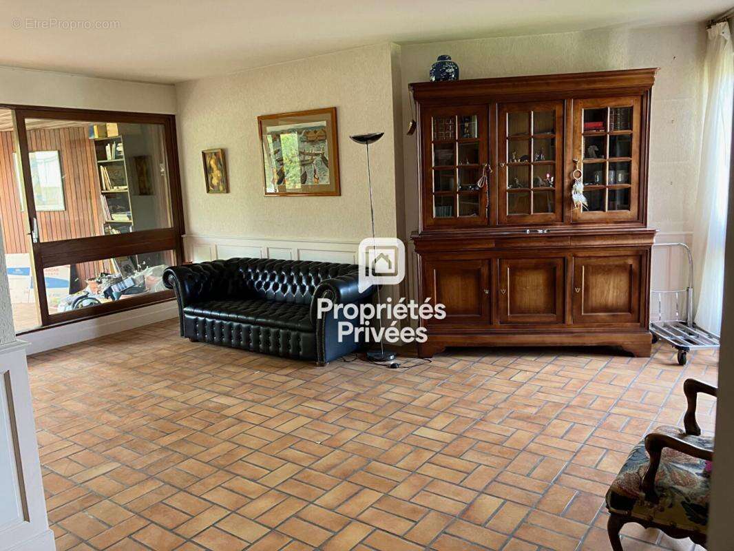 Appartement à LE CHESNAY