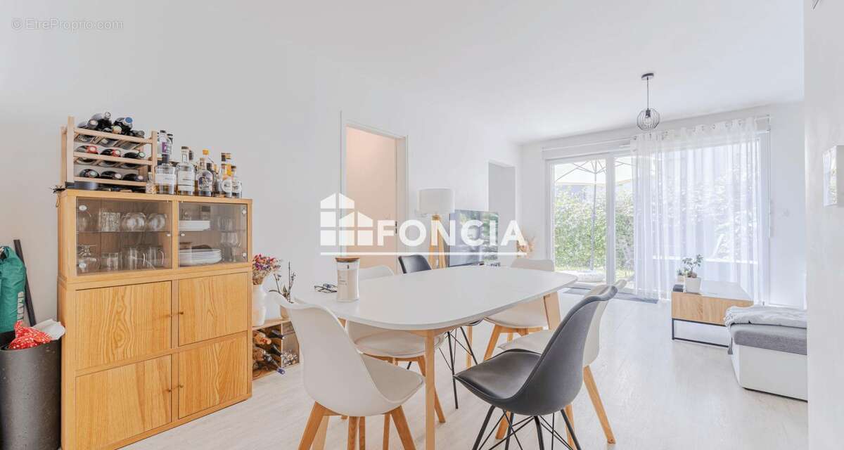 Tours-nord, proche tram et toutes commodites, au sein d'une residence recente de standing, appartement t3 avec grand jardin 60 m - photo 3