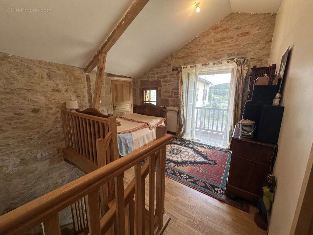 Maison à SAINT-ANTONIN-NOBLE-VAL