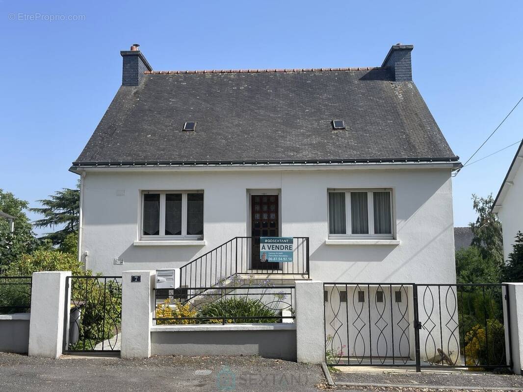 Maison à MUR-DE-BRETAGNE