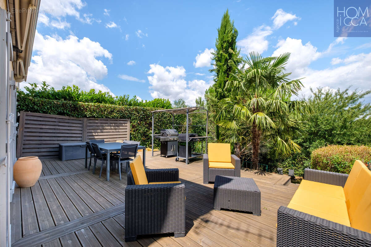 Maison à FLEURIEUX-SUR-L'ARBRESLE