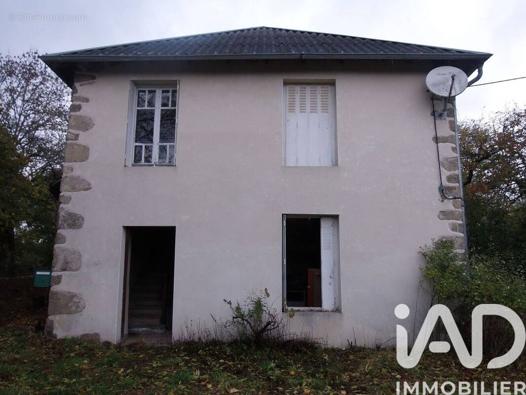 Photo 1 - Maison à CONDAT-EN-COMBRAILLE