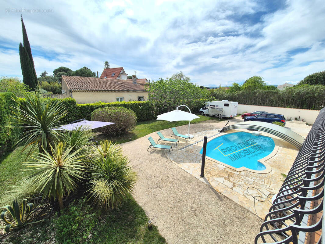 Maison à MONTELIMAR